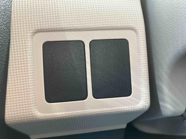 ムーヴキャンバス Ｇメイクアップリミテッド　ＳＡＩＩＩ　走行距離無制限１２ヶ月保証付き　Ａ－ＳＴＯＰ　前後誤発進抑制　禁煙　Ｂｌｕｅｔｏｏｔｈオーディオ　Ｂカメラ　車線逸脱警告　カーナビ　パノラミックビューモニター　メンテナンスノート　ＵＳＢ　Ｓキー（29枚目）