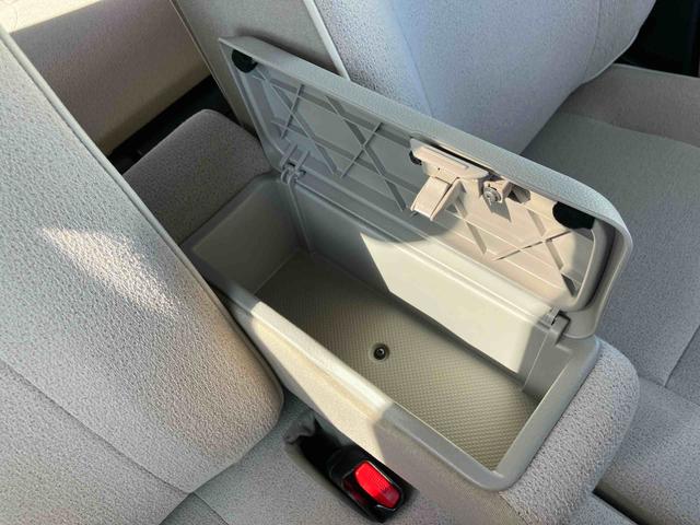 ムーヴキャンバス Ｇメイクアップリミテッド　ＳＡＩＩＩ　走行距離無制限１２ヶ月保証付き　Ａ－ＳＴＯＰ　前後誤発進抑制　禁煙　Ｂｌｕｅｔｏｏｔｈオーディオ　Ｂカメラ　車線逸脱警告　カーナビ　パノラミックビューモニター　メンテナンスノート　ＵＳＢ　Ｓキー（38枚目）