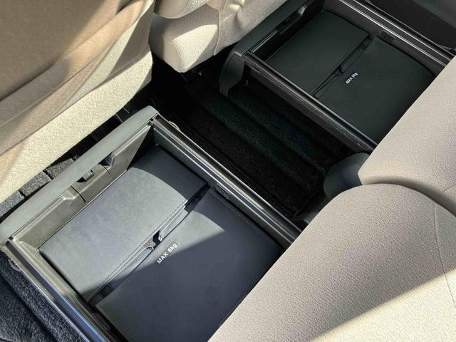 ムーヴキャンバス Ｇメイクアップリミテッド　ＳＡＩＩＩ　走行距離無制限１２ヶ月保証付き　Ａ－ＳＴＯＰ　前後誤発進抑制　禁煙　Ｂｌｕｅｔｏｏｔｈオーディオ　Ｂカメラ　車線逸脱警告　カーナビ　パノラミックビューモニター　メンテナンスノート　ＵＳＢ　Ｓキー（50枚目）