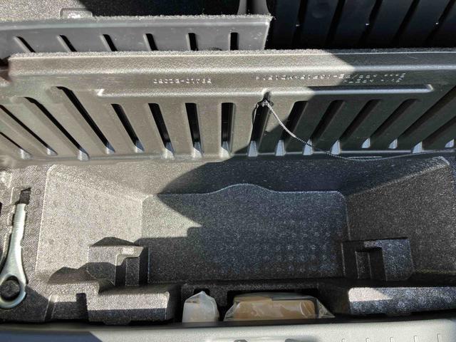 ムーヴキャンバス Ｇメイクアップリミテッド　ＳＡＩＩＩ　走行距離無制限１２ヶ月保証付き　Ａ－ＳＴＯＰ　前後誤発進抑制　禁煙　Ｂｌｕｅｔｏｏｔｈオーディオ　Ｂカメラ　車線逸脱警告　カーナビ　パノラミックビューモニター　メンテナンスノート　ＵＳＢ　Ｓキー（53枚目）