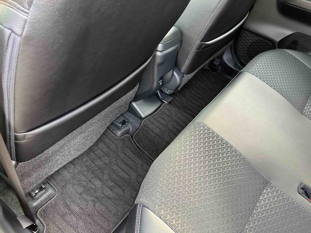 ロッキー プレミアムG HEV ワンオーナー 走行距離無制限12ヶ月保証付き レーダクルーズ Bluetooth対応 Aストップ セキュリティアラーム USB接続 LEDヘッドランプ 禁煙 キーフリーシステム オートハイビーム アルミホイール(45枚目)