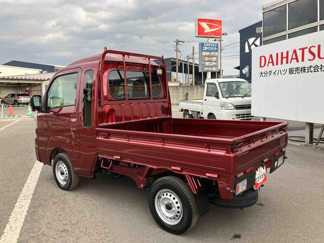 ハイゼットトラック ジャンボエクストラ　ワンオーナー　走行距離無制限１２ヶ月保証付き　イモビライザー　スマ－トキー　助手席エアバック　リモコンキー　記録簿付き　オートマチックハイビーム　スーパーデフロック　横滑り防止機能　パートタイム４ＷＤ　禁煙車（12枚目）