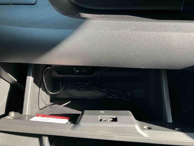 タント カスタムＸ　トップエディションＶＳ　ＳＡＩＩＩ　走行距離無制限１２ヶ月保証付き　レーンアシスト　ＵＳＢ接続　Ｂｌｕｅｔｏｏｔｈオーディオ　カーナビ　記録簿　シートヒータ　Ａライト　Ｂカメラ　横滑り防止　オートマチックハイビーム　禁煙車　スマートキー（27枚目）