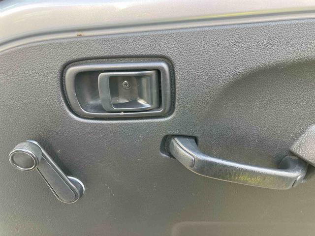 ハイゼットトラック スタンダード　ゴードンミラー　フェイスキッド付き　走行距離無制限１２ヶ月保証付き　ＰＳ　盗難防止装置　衝突回避支援ブレーキ機能　レーンキープ　禁煙　ＡＣ　エアバック　アイドリングＳ　Ｗエアバッグ　点検記録簿（32枚目）