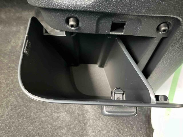 ムーヴキャンバス ストライプスG ワンオーナー 走行距離無制限12ヶ月保証付き 車線逸脱 Bluetoothオーディオ USB入力 アイスト インテリキー Bモニター シートヒータ 禁煙 イモビライザー 衝突安全ボディ キーフリー LEDライト(19枚目)