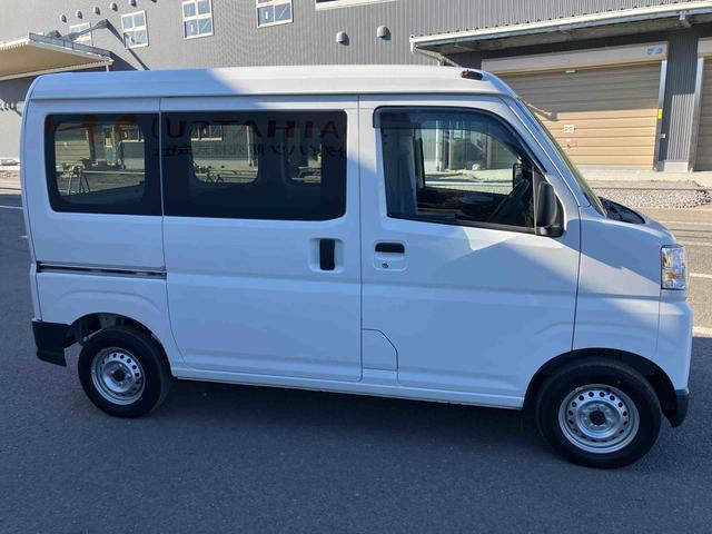 ハイゼットカーゴ ＤＸ　走行距離無制限１２ヶ月保証付き　アイドリングストップ機能　運転席助手席エアバック　セキュリティアラーム　禁煙　オートＬＥＤ　両側スライドドア　横滑り防止装置　オートライト　車線逸脱　記録簿　ＡＢＳ（11枚目）