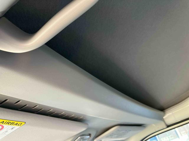 ハイゼットカーゴ ＤＸ　走行距離無制限１２ヶ月保証付き　アイドリングストップ機能　運転席助手席エアバック　セキュリティアラーム　禁煙　オートＬＥＤ　両側スライドドア　横滑り防止装置　オートライト　車線逸脱　記録簿　ＡＢＳ（36枚目）