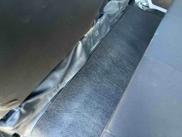 ハイゼットカーゴ ＤＸ　走行距離無制限１２ヶ月保証付き　アイドリングストップ機能　運転席助手席エアバック　セキュリティアラーム　禁煙　オートＬＥＤ　両側スライドドア　横滑り防止装置　オートライト　車線逸脱　記録簿　ＡＢＳ（39枚目）