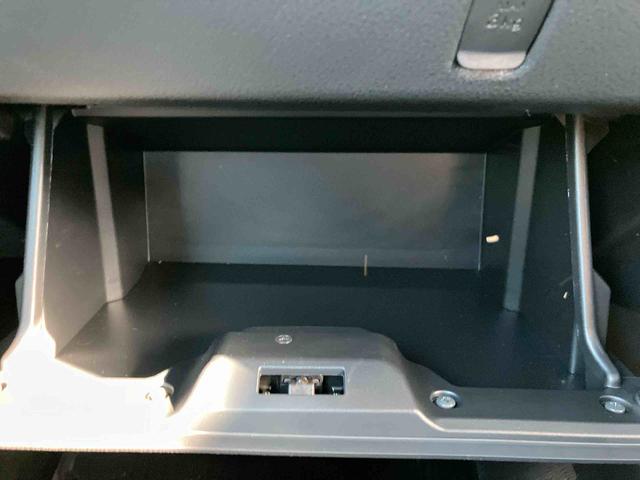 ハイゼットトラック ジャンボエクストラ ワンオーナー 走行距離無制限12ヶ月保証付き イモビライザー スマ-トキー 助手席エアバック リモコンキー 記録簿付き オートマチックハイビーム スーパーデフロック 横滑り防止機能 パートタイム4WD 禁煙車(28枚目)