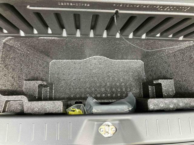 �O�ς̎ʐ^�͂������A�ԓ��̎ʐ^�i�R�U�O�x�摜�j���������������܂��B