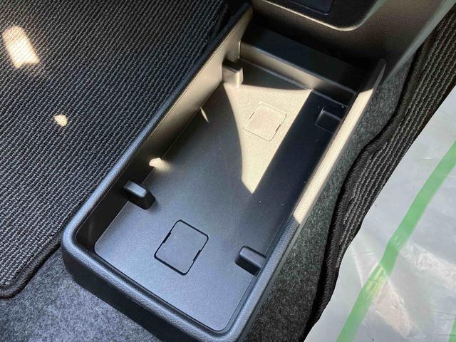 ミライース X SAIII ワンオーナー 走行距離無制限12ヶ月保証付き イモビライザー キーレスエントリーシステム 車線逸脱警報装置 i-stop LEDヘットランプ ワンオーナー車 オートLED 運転席エアバッグ 横滑り防止機能 ABS(17枚目)