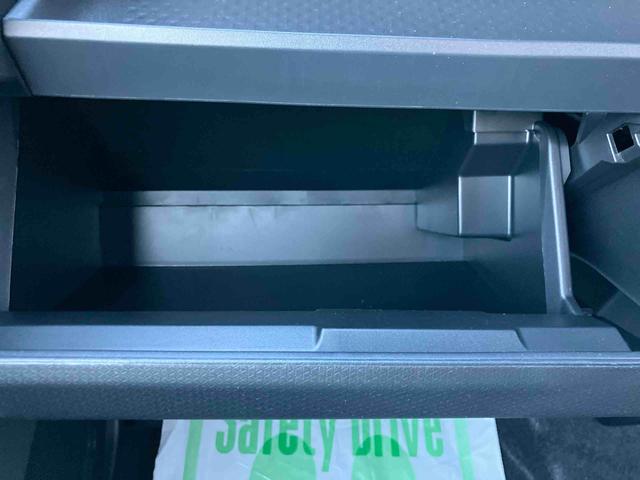 タント カスタムＸ　ワンオーナー　ほんとに軽自動車？と思うくらいの室内の広さが自慢です。　ＬＫＡ　１オーナ　アイドリングＳ　禁煙　バックカメラ付　ＵＳＢ　キーレススタートシステム　ＡＴハイビーム　Ｓヒーター　スマートキー　盗難防止装置（32枚目）