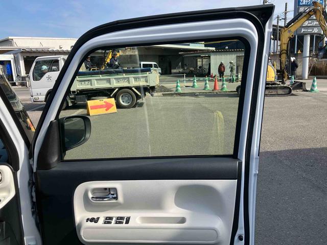 ムーヴキャンバス ストライプスＧ　ワンオーナー　走行距離無制限１２ヶ月保証付き　車線逸脱　Ｂｌｕｅｔｏｏｔｈオーディオ　ＵＳＢ入力　アイスト　インテリキー　Ｂモニター　シートヒータ　禁煙　イモビライザー　衝突安全ボディ　キーフリー　ＬＥＤライト（36枚目）