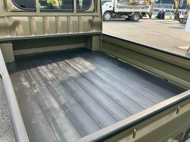 ハイゼットトラック ジャンボエクストラ　ワンオーナー　走行距離無制限１２ヶ月保証付き　イモビライザー　スマ－トキー　助手席エアバック　リモコンキー　記録簿付き　オートマチックハイビーム　スーパーデフロック　横滑り防止機能　パートタイム４ＷＤ　禁煙車（37枚目）