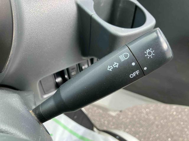 �R�D�u�F�蒆�ÎԃJ���e�v�́A���s������C�����ɉ����ăL�Y�E���݂̗L���E��Ԃ���Օi�̌����A�ߋ��̐����󋵂��킩��܂��B