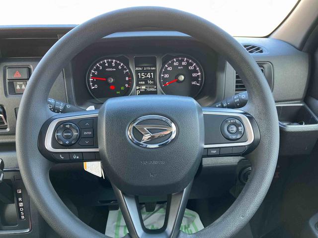 ����ɏڂ����S�Ă̎ԗ��Ɏԗ���ԏؖ�����t���Ă���܂��B