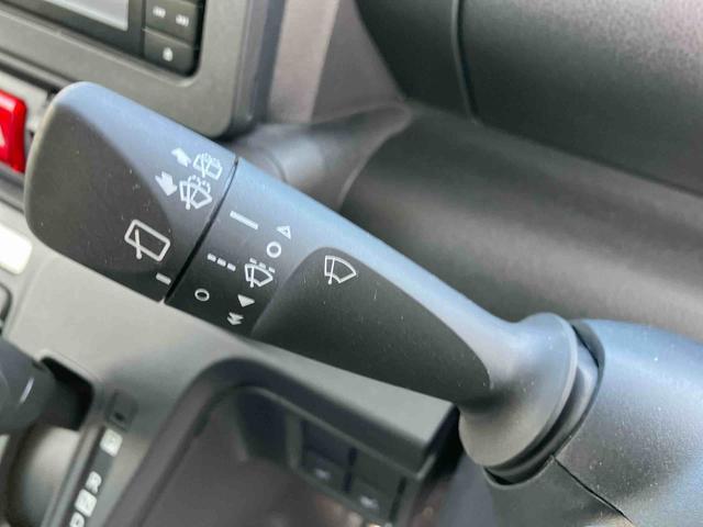 タント Ｘ　走行距離無制限１２ヶ月保証付き　キーレスエントリーシステム　盗難防止アラーム　衝突軽減ブレーキサポート　ＡＵＸ端子　ｉ－ｓｔｏｐ　ｂｌｕｅｔｏｏｔｈ　禁煙　ナビ　シートヒター　ＤＶＤ再生機能　ＬＤＷ（24枚目）