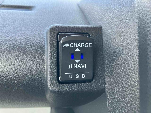 タント Ｘ　走行距離無制限１２ヶ月保証付き　キーレスエントリーシステム　盗難防止アラーム　衝突軽減ブレーキサポート　ＡＵＸ端子　ｉ－ｓｔｏｐ　ｂｌｕｅｔｏｏｔｈ　禁煙　ナビ　シートヒター　ＤＶＤ再生機能　ＬＤＷ（30枚目）