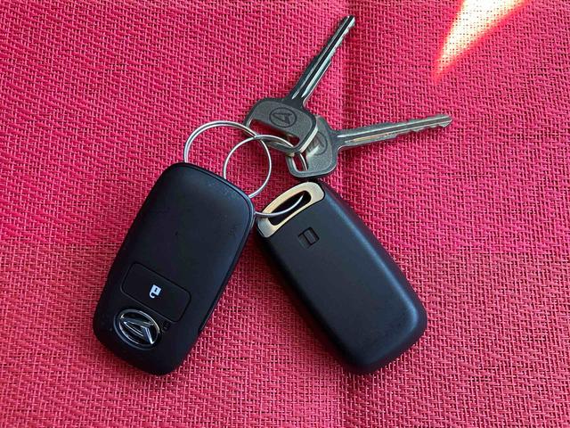 ハイゼットトラック ジャンボエクストラ 走行距離無制限12ヶ月保証付き エコアイドル キーレスキー 盗難防止 オートLED スマートキープッシュスタート センターデフロック 運転席エアバッグ 横滑り防止システム 切替式4WD Wエアバック(43枚目)