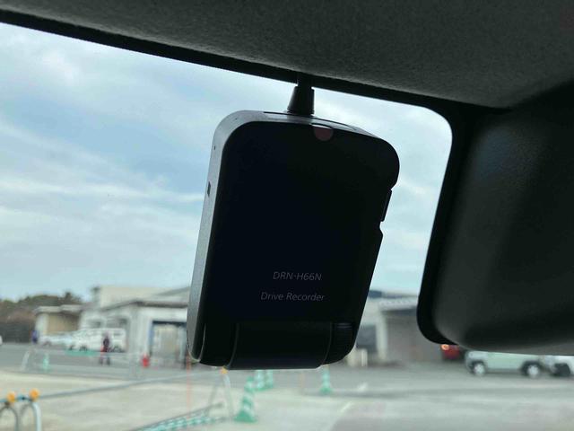 タント カスタムRS SAIII 走行距離無制限12ヶ月保証付き ナビゲーション搭載 バックカメラ付 ドライブレコーダー搭載 ETC車載器搭載 オートライト オートハイビーム アイドリングストップ車(4枚目)