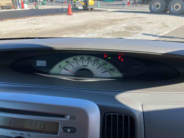 タント Ｘリミテッド　走行距離無制限１２ヶ月保証付き　キーフリースマートキー　点検記録簿　片側スライドドア　ＷエアＢ　アルミホイル　運転席エアバック　キーレスエントリーシステム　禁煙　ＡＢＳ（21枚目）