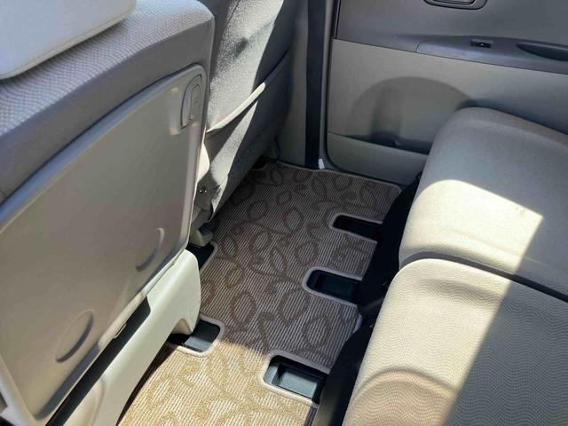 タント Ｘリミテッド　走行距離無制限１２ヶ月保証付き　キーフリースマートキー　点検記録簿　片側スライドドア　ＷエアＢ　アルミホイル　運転席エアバック　キーレスエントリーシステム　禁煙　ＡＢＳ（35枚目）