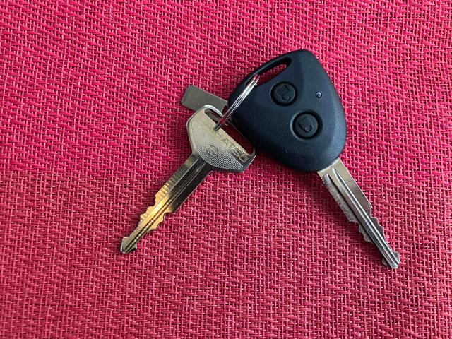 ミライース Ｘ　ＳＡＩＩＩ　ワンオーナー　走行距離無制限１２ヶ月保証付き　イモビライザー　キーレスエントリーシステム　車線逸脱警報装置　ｉ－ｓｔｏｐ　禁煙　ワンオーナー車　オートＬＥＤ　運転席エアバッグ　横滑り防止機能　整備記録簿有　ＡＢＳ（2枚目）