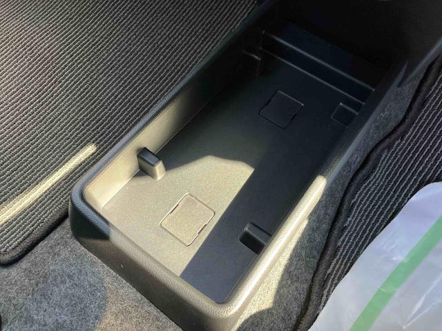 ミライース Ｘ　ＳＡＩＩＩ　ワンオーナー　走行距離無制限１２ヶ月保証付き　イモビライザー　キーレスエントリーシステム　車線逸脱警報装置　ｉ－ｓｔｏｐ　禁煙　ワンオーナー車　オートＬＥＤ　運転席エアバッグ　横滑り防止機能　整備記録簿有　ＡＢＳ（21枚目）