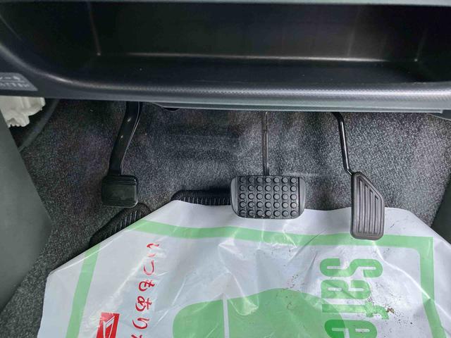 ムーヴ カスタム　Ｘ　走行距離無制限１２ヶ月保証付き　アイドリングストップ車　Ｂｌｕｅｔｏｏｔｈ音楽　禁煙　運転席エアバック　イモビライザー　ＤＶＤ再生可　ドラレコ　ＡＵＸ　ＡＷ　助手席エアバック　ＥＳＣ　ＡＢＳ　ＵＳＢ（26枚目）