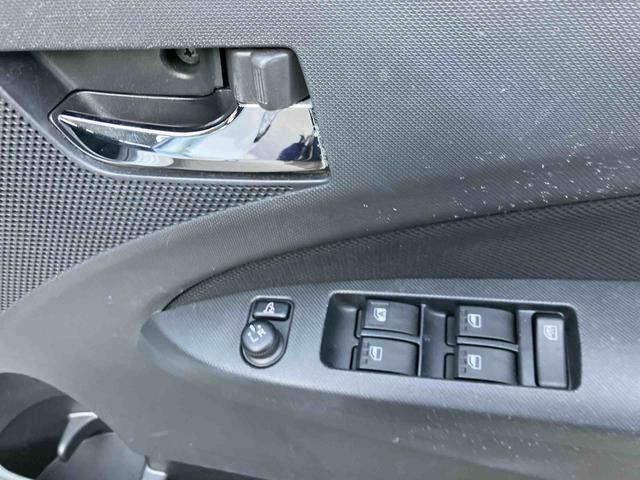 ムーヴ カスタム　Ｘ　走行距離無制限１２ヶ月保証付き　アイドリングストップ車　Ｂｌｕｅｔｏｏｔｈ音楽　禁煙　運転席エアバック　イモビライザー　ＤＶＤ再生可　ドラレコ　ＡＵＸ　ＡＷ　助手席エアバック　ＥＳＣ　ＡＢＳ　ＵＳＢ（31枚目）