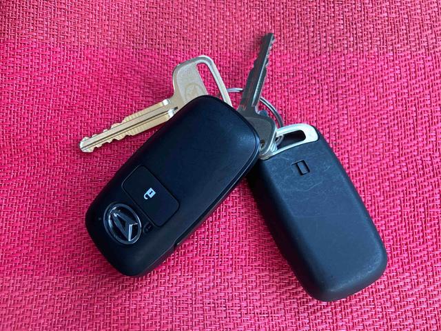 ハイゼットトラック ジャンボエクストラ　走行距離無制限１２ヶ月保証付き　エコアイドル　盗難防止　オートＬＥＤ　センターデフロック　運転席エアバッグ　横滑り防止システム　切替式４ＷＤ　Ｗエアバック　禁煙車　オートライト　記録簿あり　ＡＢＳ（2枚目）