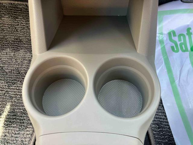 ミラ Ｘスペシャル　走行距離無制限１２ヶ月保証付き　運転席助手席エアバッグ　禁煙　ＤＶＤ再生　ＳＲＳ　メモリーナビ　ナビ　整備点検記録簿　ＡＢＳ　キ－レス（5枚目）