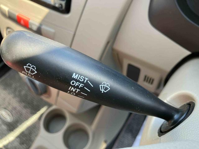 ミラ Ｘスペシャル　走行距離無制限１２ヶ月保証付き　運転席助手席エアバッグ　禁煙　ＤＶＤ再生　ＳＲＳ　メモリーナビ　ナビ　整備点検記録簿　ＡＢＳ　キ－レス（21枚目）