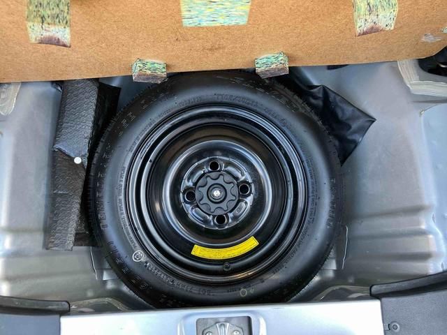 ミラ Ｘスペシャル　走行距離無制限１２ヶ月保証付き　運転席助手席エアバッグ　禁煙　ＤＶＤ再生　ＳＲＳ　メモリーナビ　ナビ　整備点検記録簿　ＡＢＳ　キ－レス（42枚目）