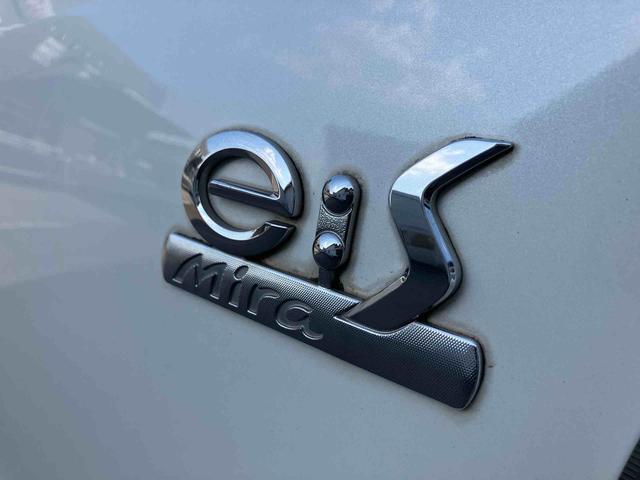 ミライース Ｘ　ＳＡ　走行距離無制限１２ヶ月保証付き　衝突被害軽減Ｂ　助手席エアバッグ　点検記録簿　ｉ－ｓｔｏｐ　横滑り防止装置　キーレスキー　運転席エアバッグ　禁煙車　ＡＢＳ　盗難防止アラーム　ＡＷ（5枚目）