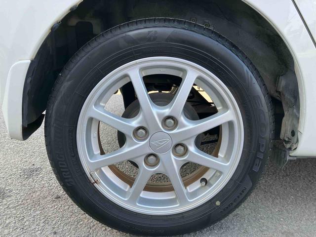 ミライース Ｘ　ＳＡ　走行距離無制限１２ヶ月保証付き　衝突被害軽減Ｂ　助手席エアバッグ　点検記録簿　ｉ－ｓｔｏｐ　横滑り防止装置　キーレスキー　運転席エアバッグ　禁煙車　ＡＢＳ　盗難防止アラーム　ＡＷ（6枚目）