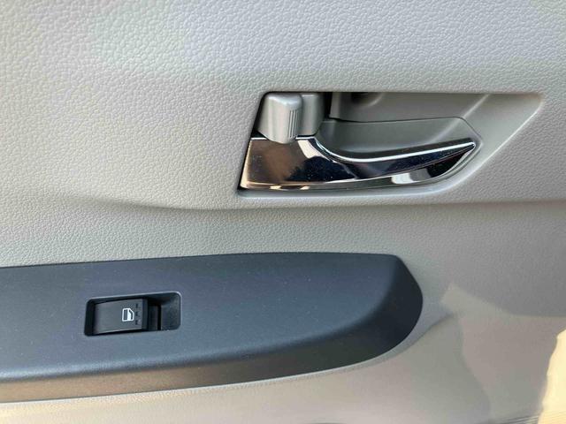 ミライース Ｘ　ＳＡ　走行距離無制限１２ヶ月保証付き　衝突被害軽減Ｂ　助手席エアバッグ　点検記録簿　ｉ－ｓｔｏｐ　横滑り防止装置　キーレスキー　運転席エアバッグ　禁煙車　ＡＢＳ　盗難防止アラーム　ＡＷ（34枚目）