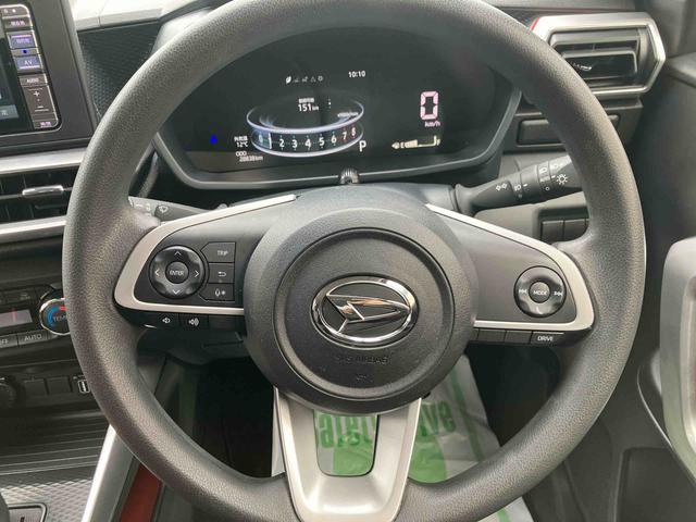 ����ɏڂ����S�Ă̎ԗ��Ɏԗ���ԏؖ�����t���Ă���܂��B