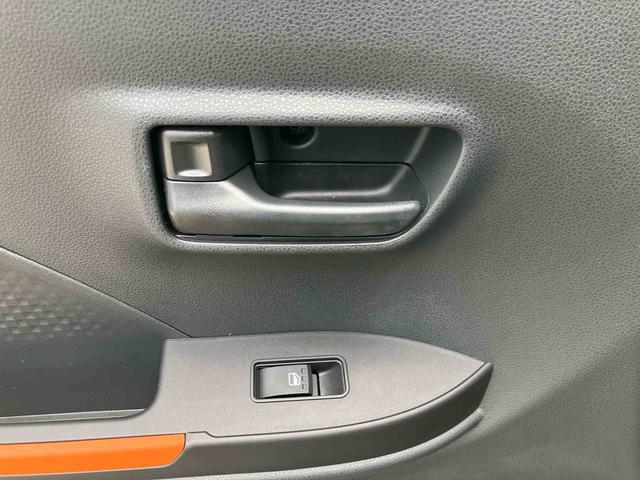 タント ファンクロス ワンオーナー 走行距離無制限12ヶ月保証付き 誤発進抑制機能 AHB バックカメラ付 禁煙 左右パワースライドドア シートH LEDライト 衝突安全ボディ レーンキープアシスト 定期点検記録簿 セキュリティ(43枚目)