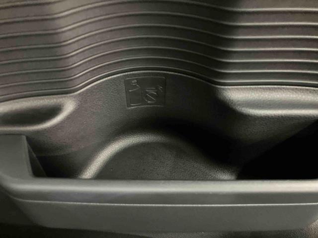 ＲＳ　ワンオーナー　走行距離無制限１２ヶ月保証付き　サポカーＳ　安全ボディ　アダプティブクルコン　ＬＥＤライト　Ａライト　アイドリングストップ機能　ワンオーナー　ターボエンジン　レーンキープ　バックカメラ付き　禁煙（画像46）