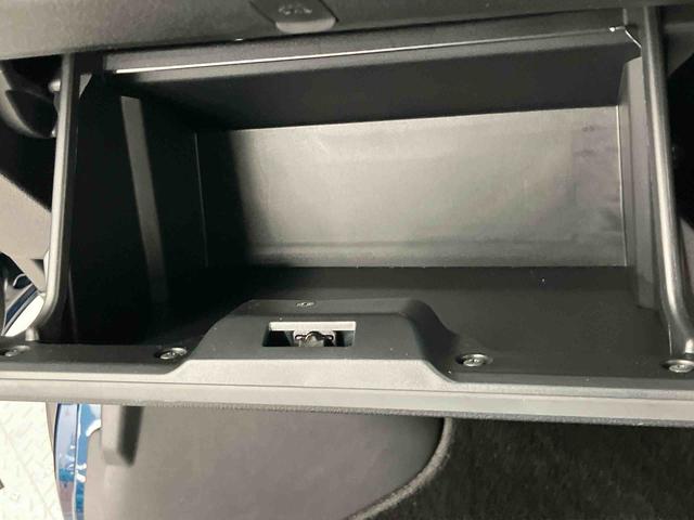 ＲＳ　ワンオーナー　走行距離無制限１２ヶ月保証付き　Ｉ－ＳＴＯＰ　Ｂカメラ付　両側パワスラドア　車線逸脱　ＢＩｕｅｔｏｏｔｈ　アダプティブクルコン　Ｗエアバック　衝突被害軽減装置　禁煙　１オーナー　キーフリー　ＵＳＢ入力（画像29）
