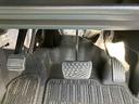 3.「認定中古車カルテ」は、走行距離や修復歴に加えてキズ・凹みの有無・状態や消耗品の交換、過去の整備状況がわかります。