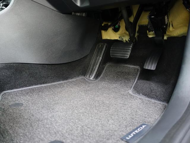 ルーテシア ゼン　後期モデル　オプション外装色　オプションＬＥＤピュアビジョンライト装着車　禁煙車　インテークバルブ＆燃焼室内洗浄対策済物件　ガラス面水垢＆ウロコ除去施工済（15枚目）