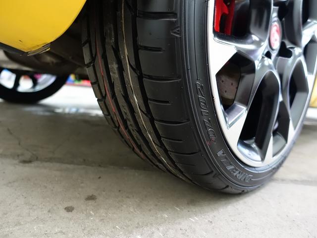 アバルト５９５ コンペティツィオーネ　左ハンドル　タイヤ４本新品　ＤＵＮＬＯＰ　ＤＩＲＥＺＺＡ装着　ｐｉｏｎｅｅｒ製メモリナビＲＺ８００　ＤＶＤ再生　ＵＳＢ端子入力　Ａプレート新品　禁煙車（64枚目）