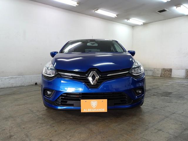 装備満載の後期型ルーテシアＩＶの５速ＭＴ入庫しました。ルーテシア最後の後期ＭＴモデル！大切に乗り継いで頂ければと思います。ご案内ご説明いたします。