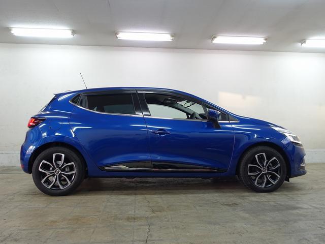 Ｆｒブレーキパッド＆ローターを交換。ＤＩＸＥＬ製タイプＭ！低ダストパッドになります。ルーテシア後期型ＭＴを大切に乗り継いで頂きたいので、奮発してご案内になります。お金掛かっております。