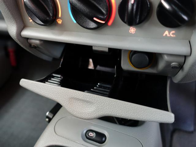 �D�M���̃t�^�A�Œ蕔�����Ă��܂���B�R�R�|�C���g�ł��B�ܘ_�A�։��Ԃł����炲���S���������B