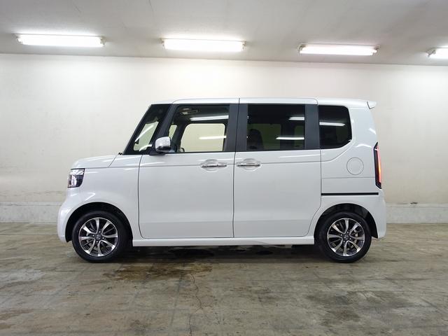 N-BOXカスタム ベースグレード 大画面9インチコネクトナビ地デジTV装着 CarPLAY機能 純正バックカメラ 登録済未使用車 新品純正フロアマットセット シートヒーター 左側電動スライドドア(5枚目)