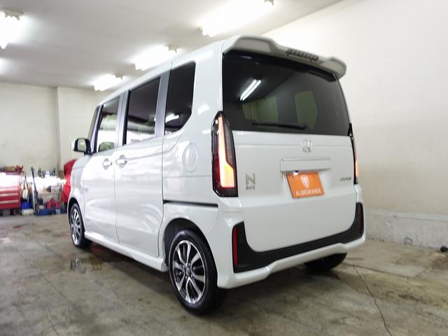 N-BOXカスタム ベースグレード 大画面9インチコネクトナビ地デジTV装着 CarPLAY機能 純正バックカメラ 登録済未使用車 新品純正フロアマットセット シートヒーター 左側電動スライドドア(7枚目)