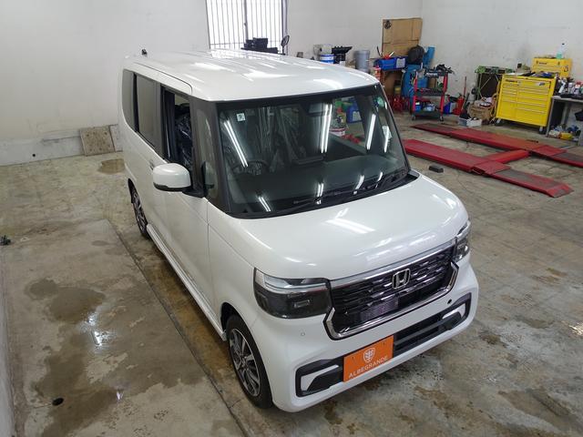N-BOXカスタム ベースグレード 大画面9インチコネクトナビ地デジTV装着 CarPLAY機能 純正バックカメラ 登録済未使用車 新品純正フロアマットセット シートヒーター 左側電動スライドドア(67枚目)
